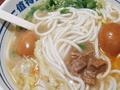 -鑫花溪牛肉米粉(东环大润发店)