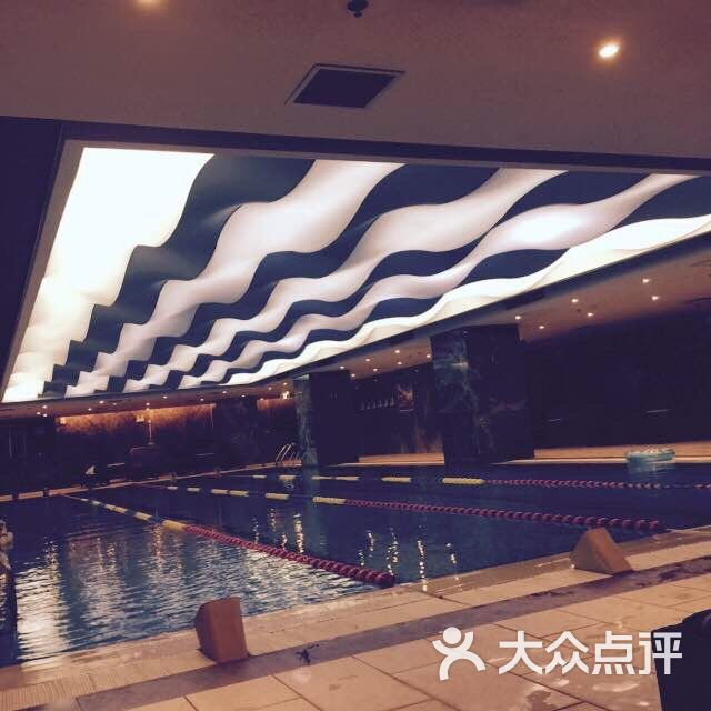 新疆大厦游泳馆图片 