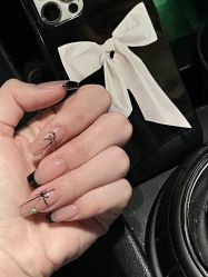 -UMl Nail 尤米美甲美睫半永久