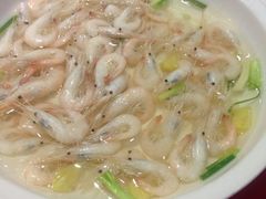 -侬佳蒸菜馆(听潮店)
