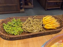 -洱火云南酸菜牛肉火锅(石景山当代商城店)