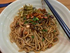 -熊大师牛羊粉(红谷凯旋店)