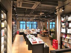 -阅西安新华书店(翠华南路店)