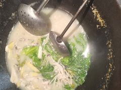 -陈大锅·岳阳鱼馆·地道岳阳菜(美食街店)