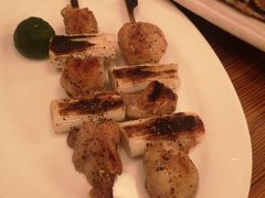 烤京葱鸡腿肉-鳥炭·烧鸟YaKiToRi深夜食堂(陆家嘴店)