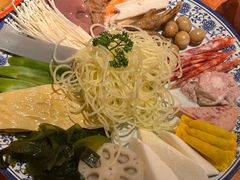 -周小明火锅(黑金冠社区店)