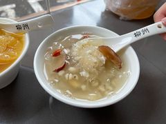 银耳川贝雪梨-张飞木薯羹(金鱼巷店)