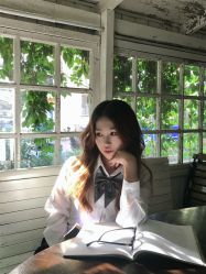 -红馆妆造(中央大街店)