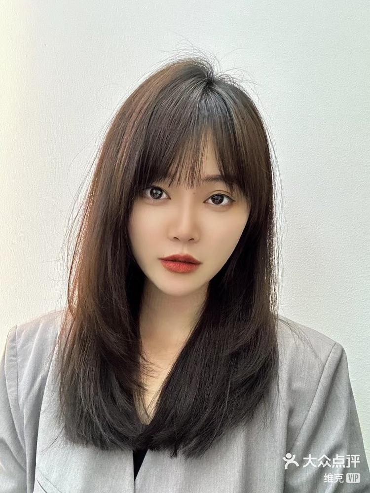 这家店回头客超多 #女生长发剪短什么发-大众点评