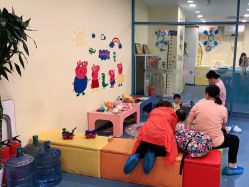 -蓝色海林婴幼儿水育馆(新辰里学清路店)