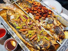 -鸣记脆皮烤鱼(三八广场店)