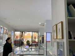 -光明眼镜·蔡司授权(徐泾店)