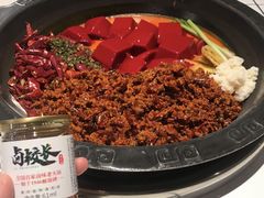 -卤校长老火锅(杨家坪直营店)