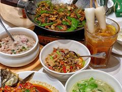 -费大厨辣椒炒肉(黄兴中心广场店)