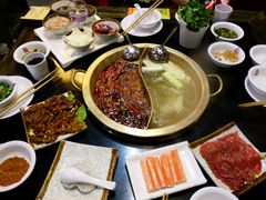 -怡品川宇火锅(宝立方店)