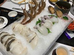 -红鼎豆捞·非遗鲍皇汤火锅(宝丰路店)