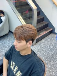 -藤野造型专业烫染接发