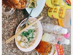 -榮泰米粉湯(Left Shop)