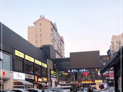 -天乐广场(食多滋美食城店)