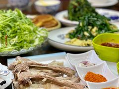 -三江源美食城