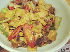 -关东小磨东北菜(上海长风大悦城店)