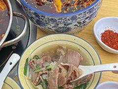 -大众跷脚牛肉馆·非遗传承单位(峨眉山店)