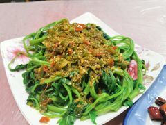 -洪霞餐馆