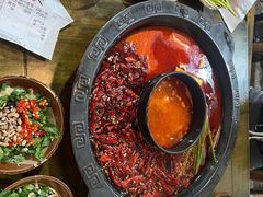 -黄潇洒老火锅(九眼桥宏济巷店)