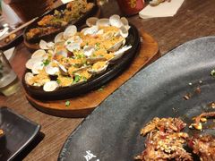 -何师烧烤·香辣蟹·川菜·30年老品牌(太古里旗舰店)