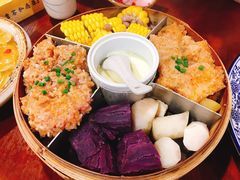 -黄桷树曹家私房菜(江与城店)