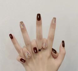 -桃色美甲沙龙