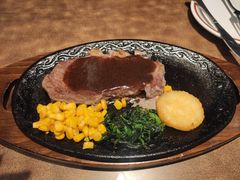 西冷牛排配黑胡椒酱-萨莉亚意式餐厅(浦江万达广场店)