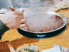 -毛毛老火锅(八年观音桥店)