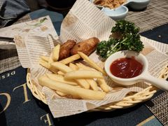 -又见马甲M8融合西餐厅(体育中心店)
