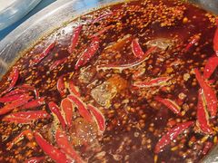 -茅草房·河畔园林火锅