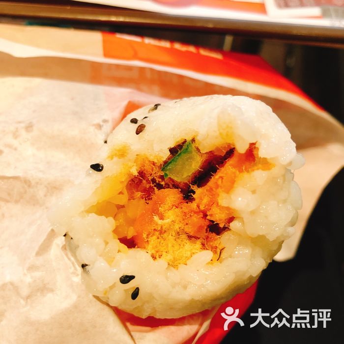 肯德基金沙咸蛋黄肉酥饭团图片-北京快餐简餐-大众点评网