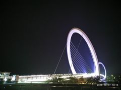 -南京眼步行桥