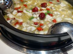 中辣酸菜鱼-周渝食惦酸菜鱼(青浦店)