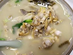 黄鱼蛏子蛤蜊面-明呈黄鱼面馆(斜土路店)