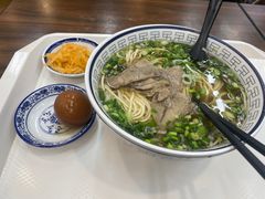 -陇兴楼兰州拉面(西安咸阳国际机场店)