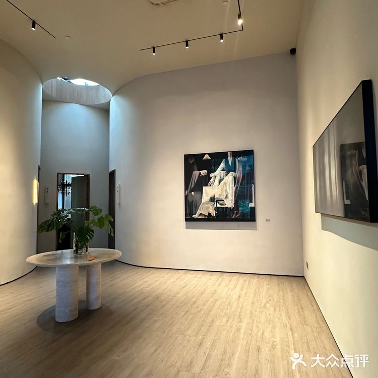 广州探店·谁还没发现这家莫奈风咖啡厅☕️