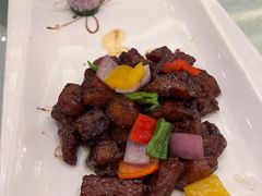 彩椒牛肉粒-亢龙太子酒轩(东湖店)