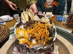 山珍菌菇拼盘-云尊府云南菜·蒸汽石锅鱼(学清路店)