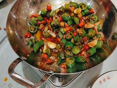 -辛香味烧鱼馆·非遗技艺·排骨红烧肉(光谷医药园店)