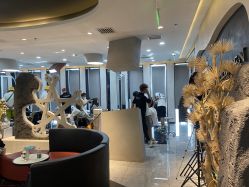 -TOP HAIR SALON