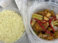 啫啫牛蛙煲-绿柠食堂(北外滩店)