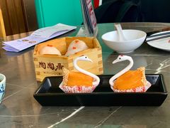 鲜果榴莲天鹅酥-陶陶居酒家(海岸城店)