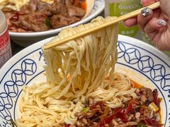 -李与白包子铺(桐梓林店)