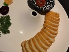 手打香滑鱼饼-凤凰湘语·海派湘菜(浦东旗舰店)