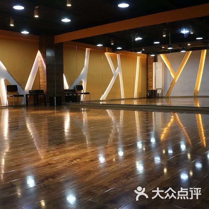 零下舞度街舞俱乐部